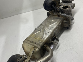 охладитель EGR / Радиатор EGR Volkswagen Passat B7 2014, 2.0 л., дизель, 03L131512BL, 0280751016