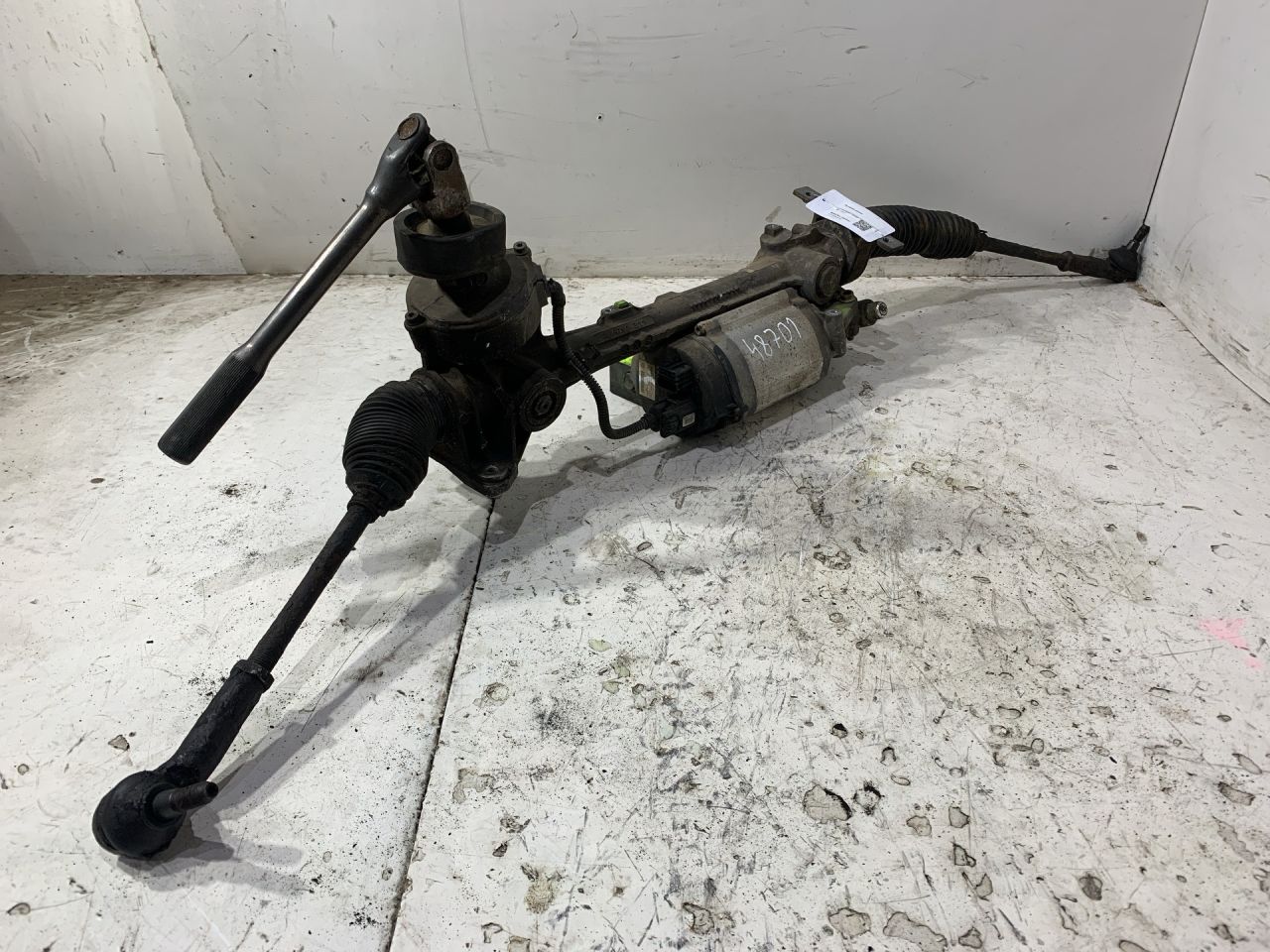рулевая рейка Volkswagen Passat B6 2007, 1K1909144F, 1K1909144G, 1K1909144J, 1K1909144K, 1K1909144L, 1K1909144M, 1K1909144H, 1K1423051CJ, 3C1423051N, 1K1423051CG, 1K1423051DS, 1K1423051CF, 3C1423051S, 1K1423051EA, 1K1423051CK, 3C1423051T, 1K1423051N, 1K1423051CD, 1K11423051BM, 1K11423051CN, 1K11423051CH, 1K11423051CL, 1K11423051BQ, 1K11423051CM, 3G1423051L, 3C1423051F, 1K1423051BH - фото №1