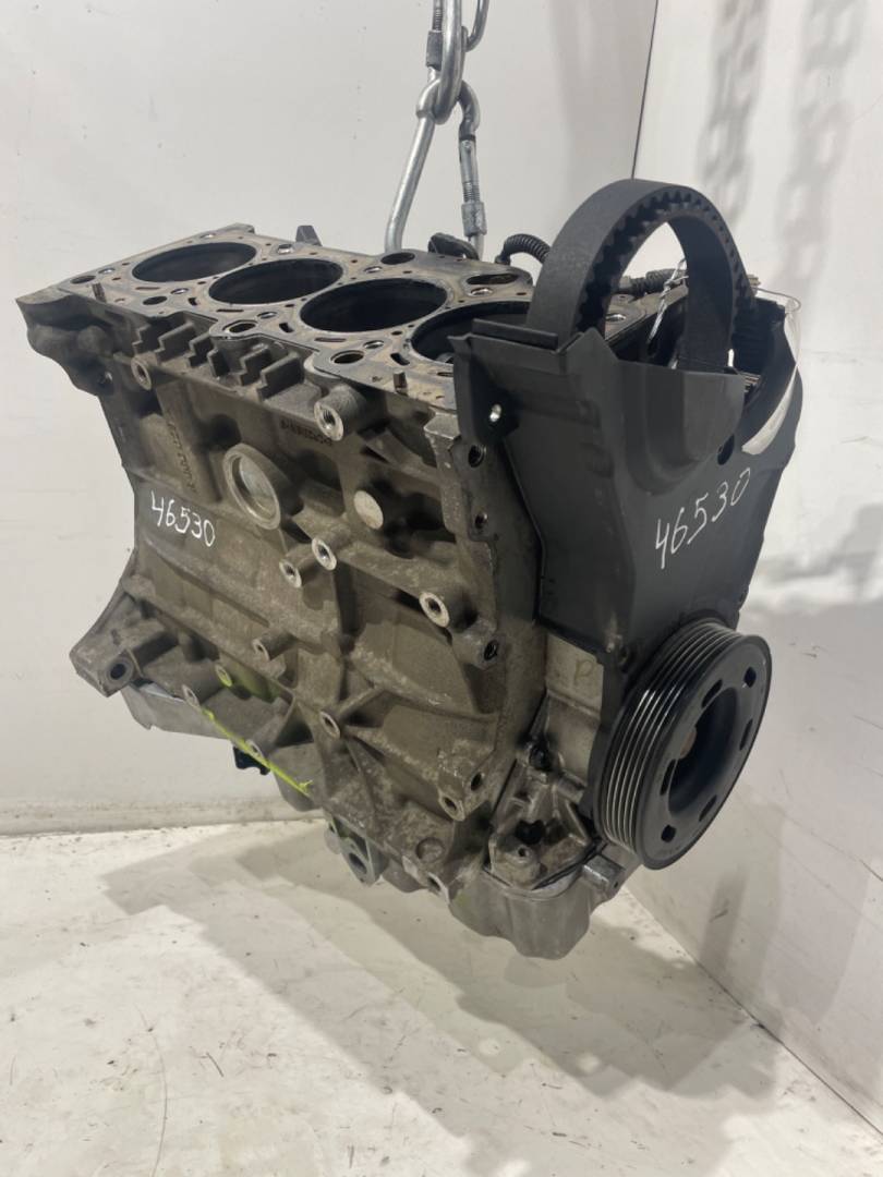 блок цилиндров Volkswagen Passat B6 2007, 2.0 л., бензин, BVZ - фото №1