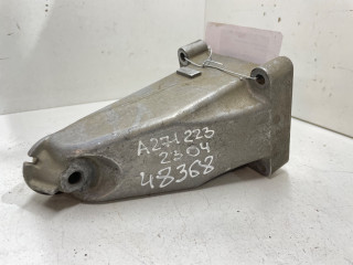 кронштейн двигателя Mercedes-Benz E-Класс W212/S212/C207/A207 [рестайлинг] 2013, 2.0 л., бензин, A2712232304