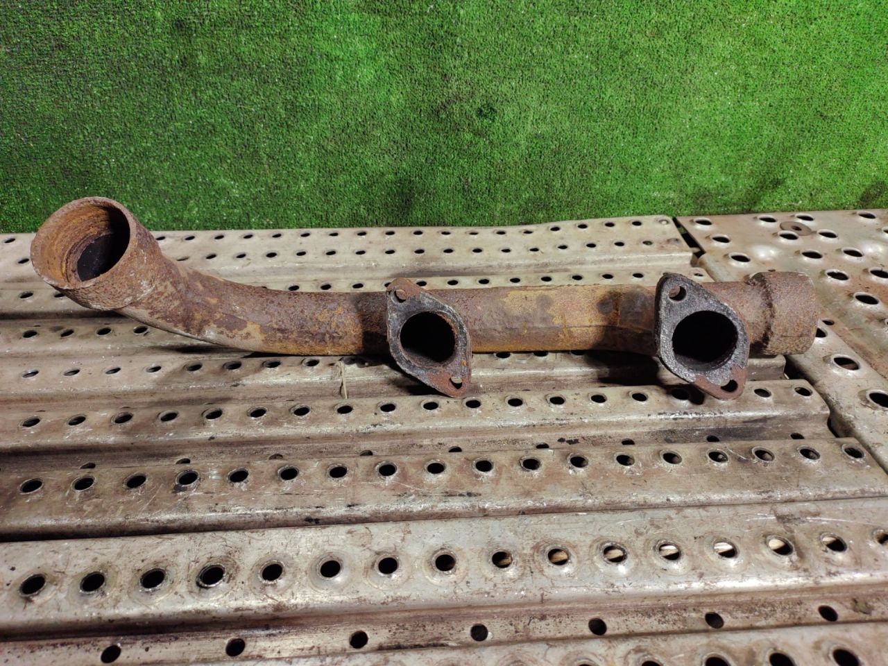 коллектор выпускной Scania P 2 поколение 1995, 1354424 - фото №1