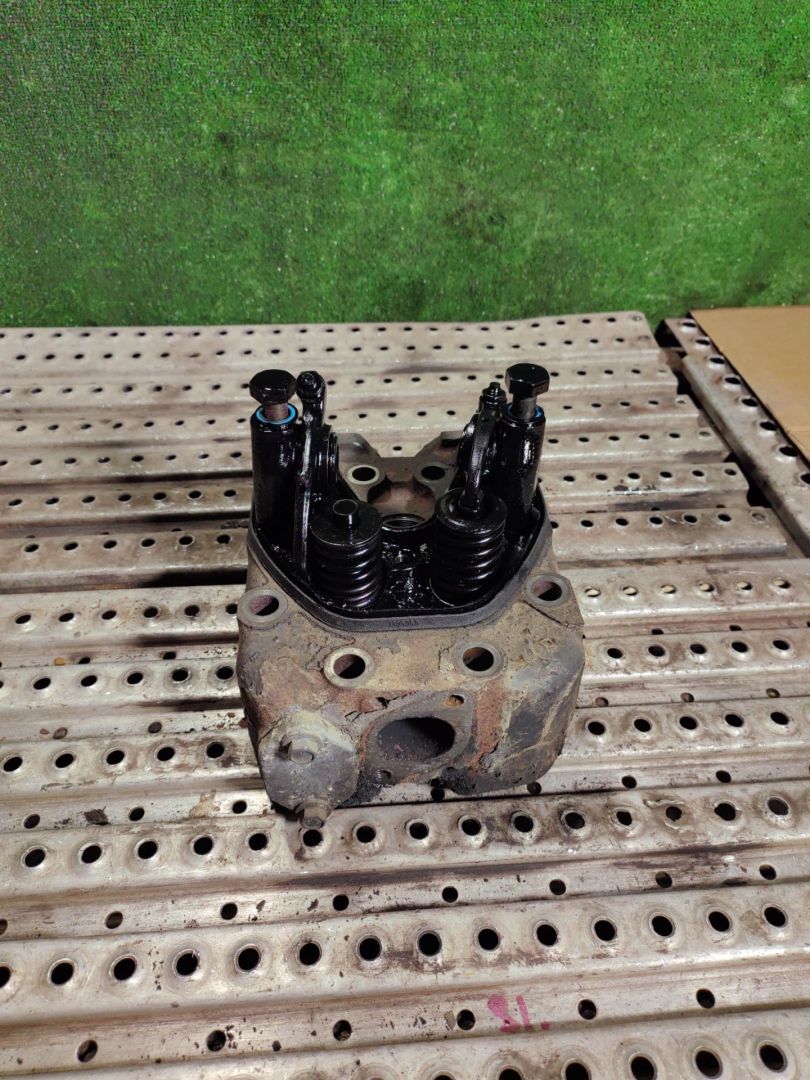 головка блока цилиндров Scania P 2 поколение 1995, 1523419 - фото №1