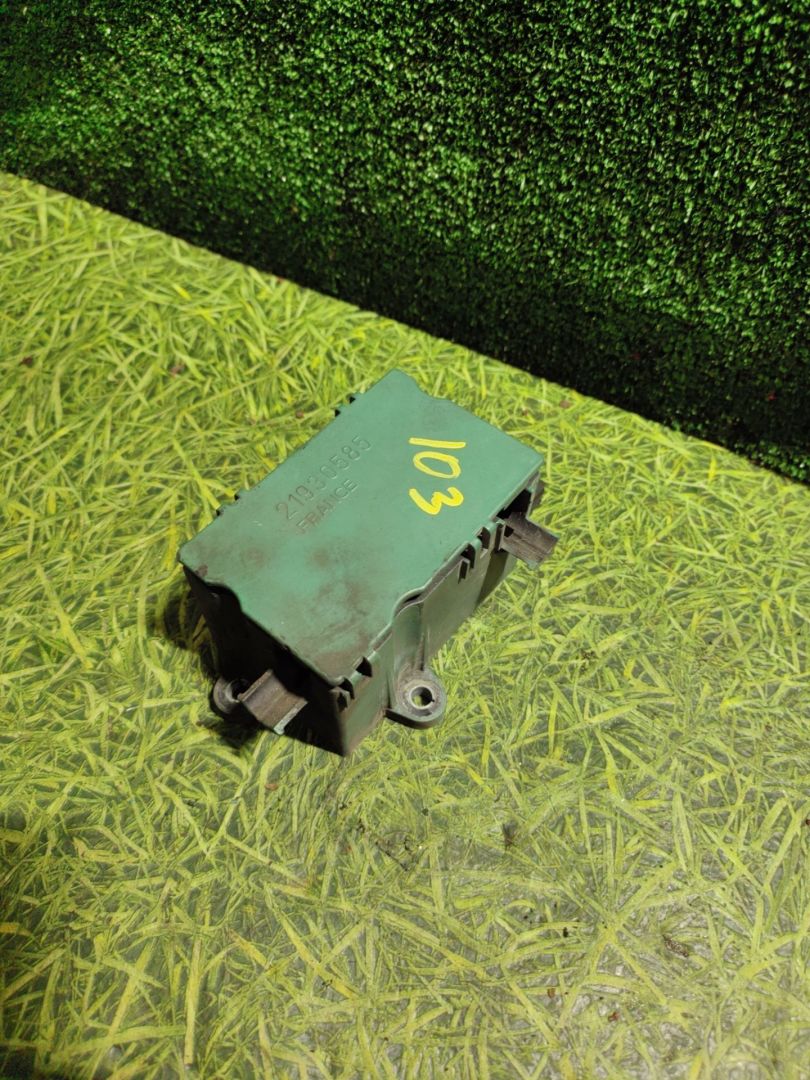 реле (прочие) Volvo FH 3 поколение 2014, 12.8 л., D13K460, дизель, МКПП, 21928877 - фото №1