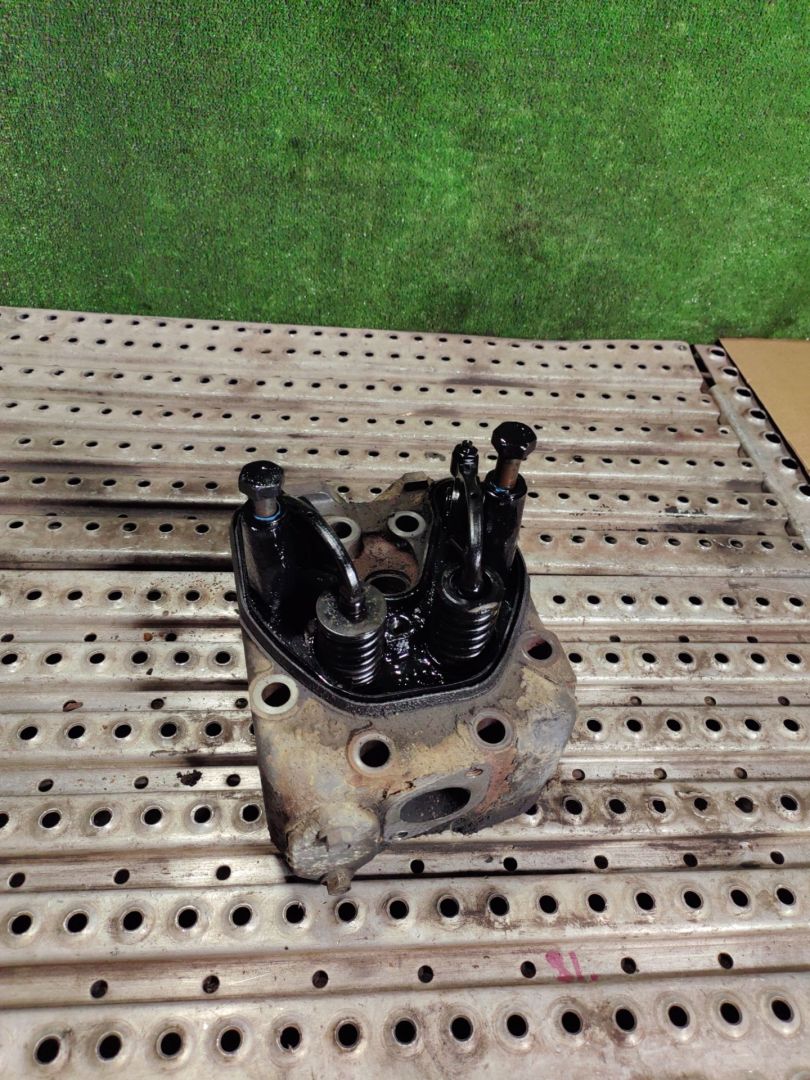 головка блока цилиндров Scania P 2 поколение 1995, 1523419 - фото №1