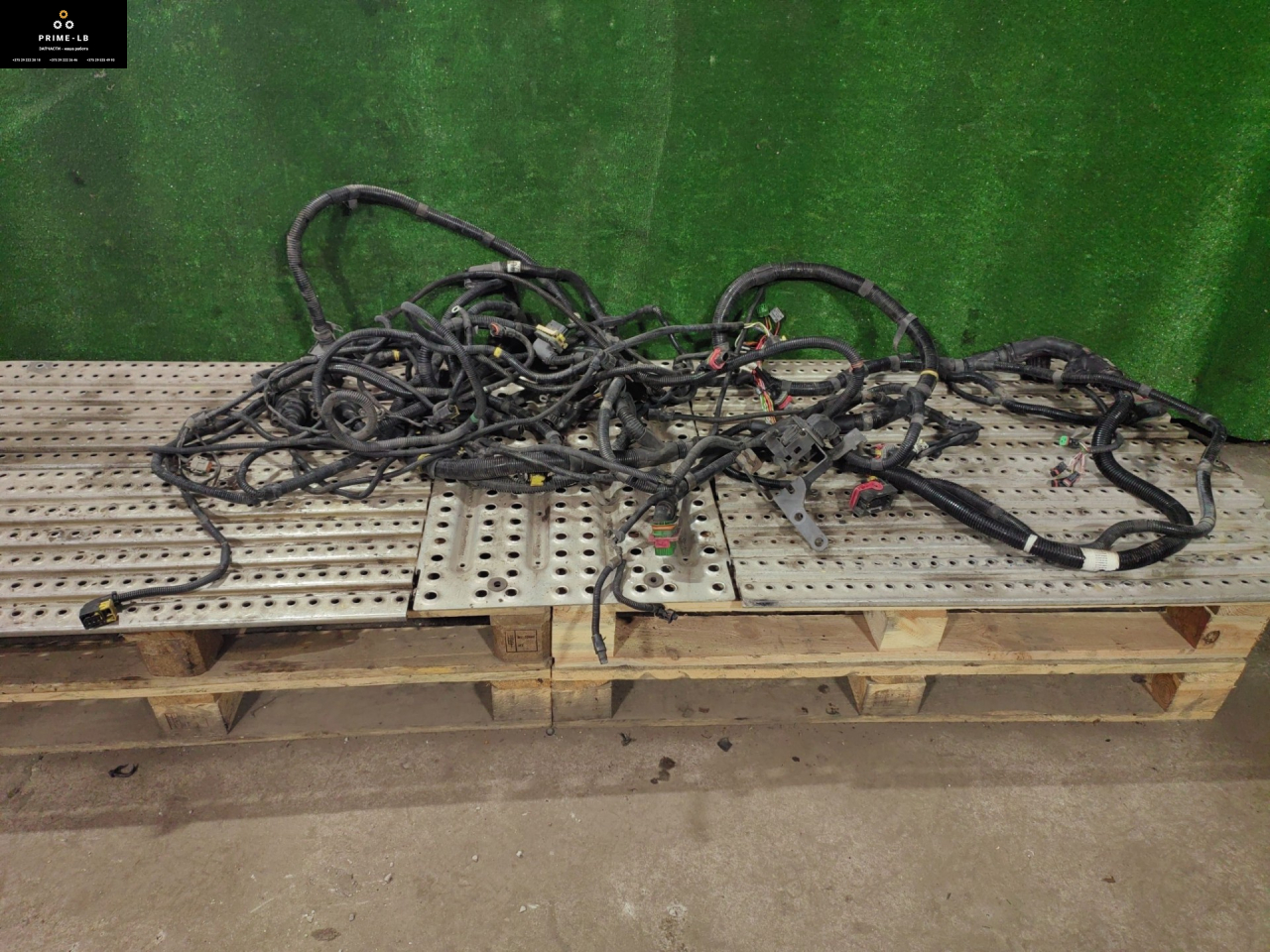 проводка Volvo FH 3 поколение 2013, 12.8 л., D13C500, дизель, АКПП, 21562461, 21562512, 21562561, 21562585, 21562649, 21562945, 21588612, 21701831, 21701916, 21562586 - фото №1