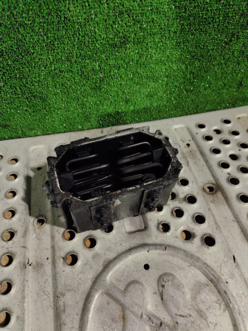 свеча накала Volvo FH 2 поколение 2004, 12.1 л., D12D420, дизель, МКПП, 1676806 - фото №1