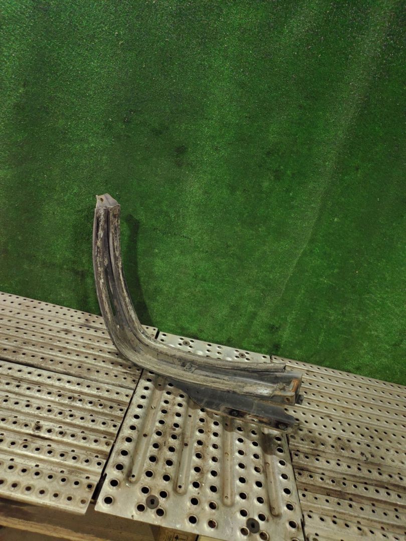 крепление бака топливного Mercedes-Benz Actros 4 поколение (MP4) 2012, 12.8 л., OM 471.909, дизель, АКПП, 9604752703, A9604701240 - фото №1