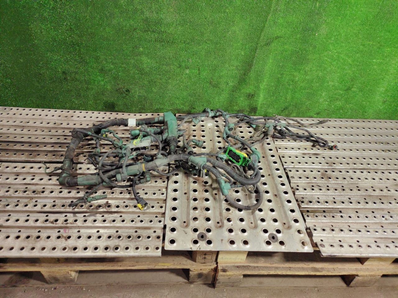 проводка двигателя Volvo FH 3 поколение 2014, 12.8 л., D13K460, дизель, МКПП, 22272568 - фото №1