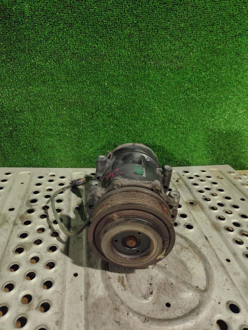 компрессор кондиционера Scania 6-series 2018, 12.7 л., DC 13.148, дизель, АКПП, правый руль, 2564093, 573125 - фото №1