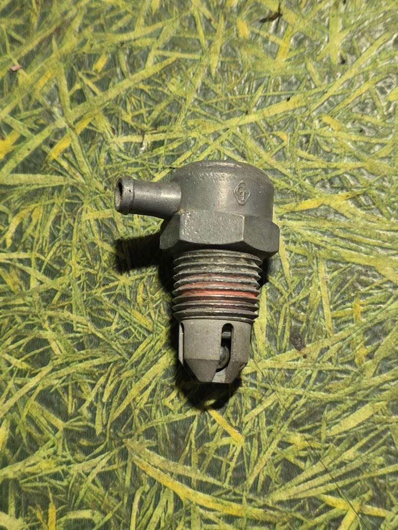 клапан вентиляции топливного бака Scania 5-Series 2006, 11.7 л., DT 12.12, дизель, АКПП, 1423078 - фото №1