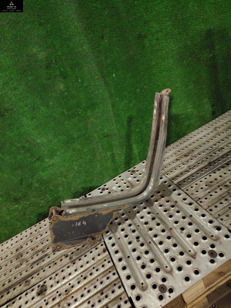 крепление бака топливного Mercedes-Benz Actros 3 поколение (MP3) 2010, 11.9 л., OM 541.976, дизель, АКПП, 9414702742, 9414702842 - фото №1