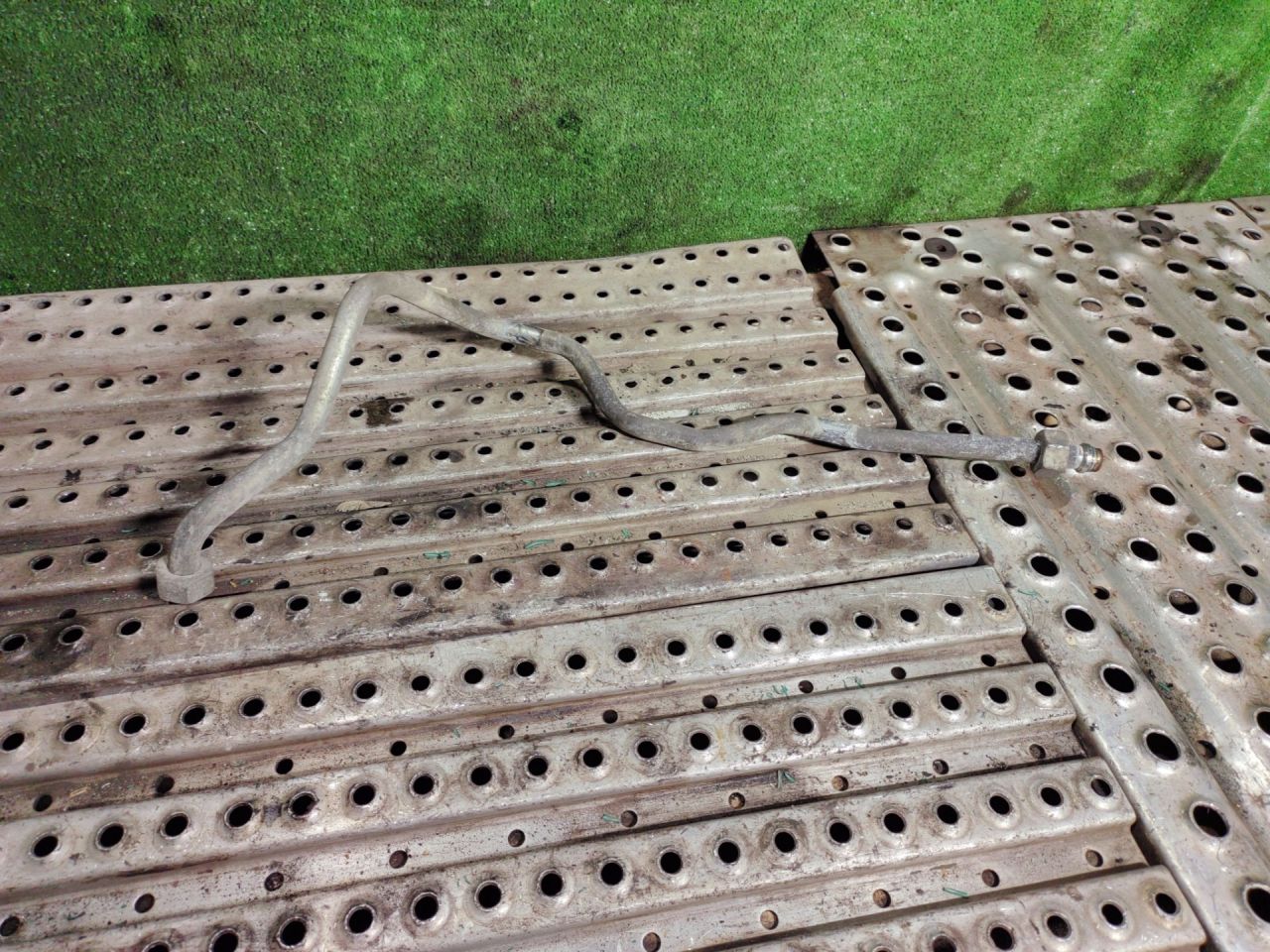 Трубка компрессора Volvo FM 3 поколение 2015, 10.8 л., D11K410, дизель, АКПП, 22031859 - фото №1