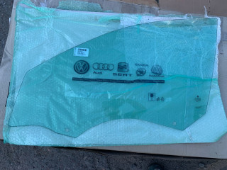 стекло двери передней левой Skoda Octavia 3 поколение (A7) 2015, 5E0845201A, 5E0845201C