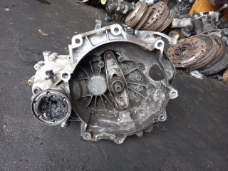 КПП механическая (МКПП) Volkswagen Polo 4 поколение [рестайлинг] 2006, 1.2 л., AZQ, бензин, МКПП, AZQ