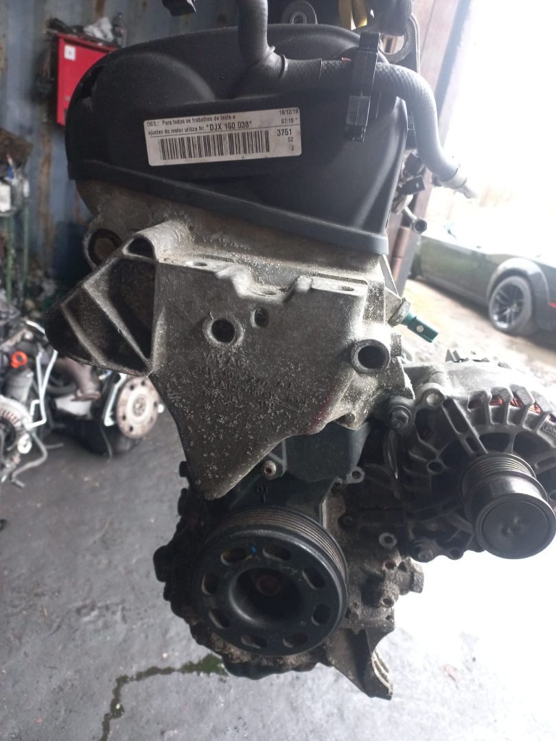 двигатель Volkswagen Jetta 7 поколение 2019, 1.4 л., TSI, бензин, DJX - фото №1