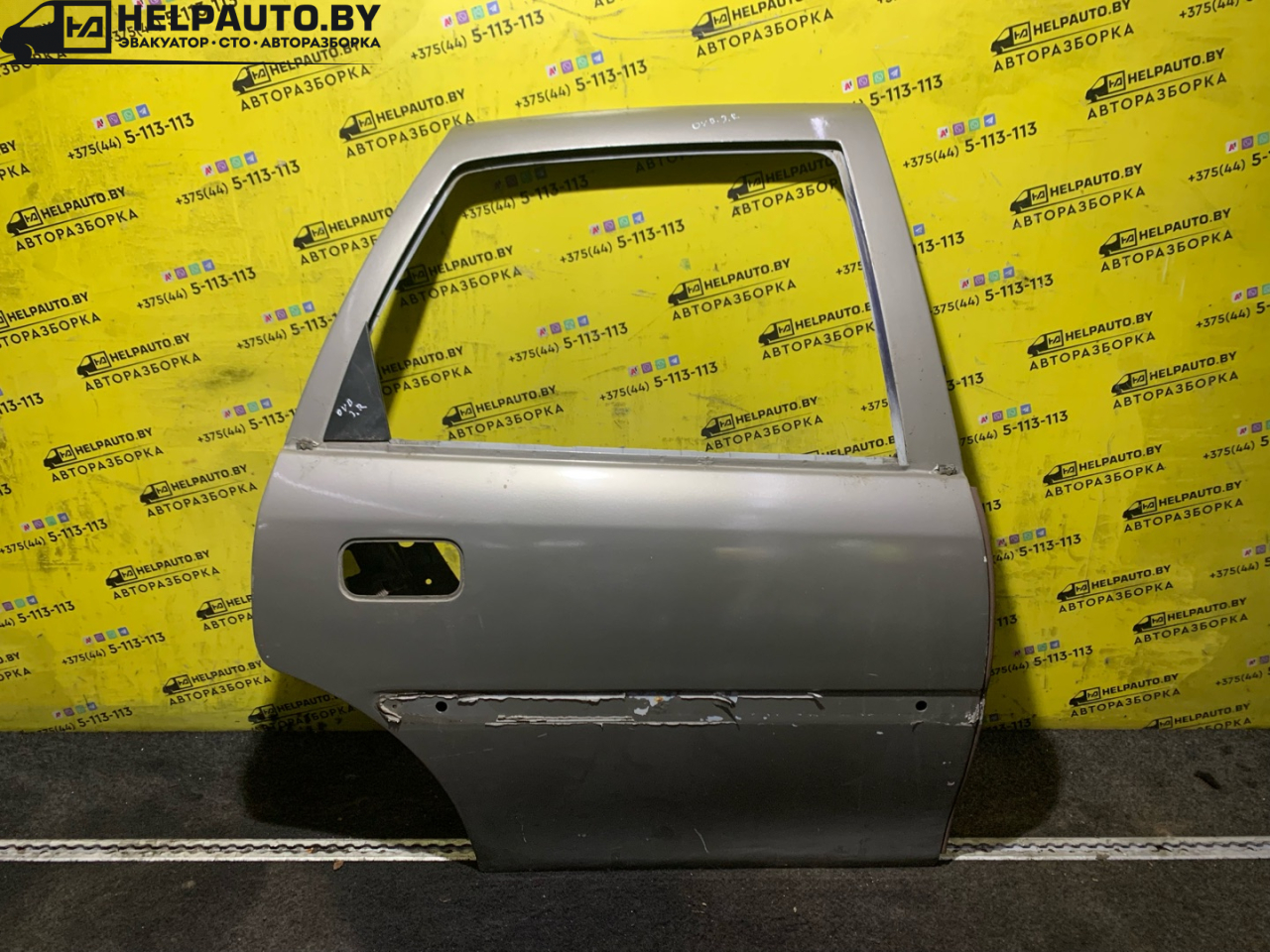 дверь задняя правая Opel Vectra B 1996, 1.7 л., X 17 DT (TC4EE1), дизель, МКПП, серебро, хетчбэк 5 дв., передний привод - фото №1