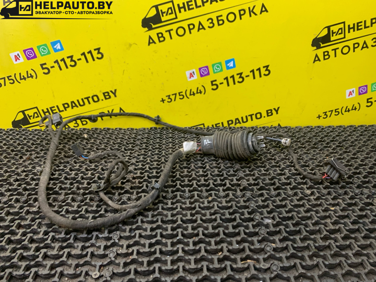 дверная проводка SEAT Ibiza 2 поколение 1998, 1.6 л., ALM, бензин, 5МКПП, синий, хетчбэк 5 дв., передний привод - фото №1