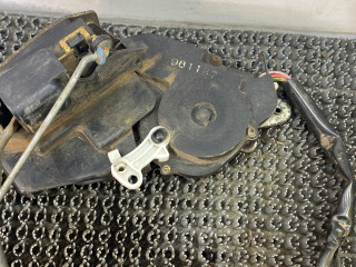 замок двери передней левой Mazda 626 GF [рестайлинг] 1999, 1.8 л., бензин, МКПП, синий, универсал, передний привод, 981120