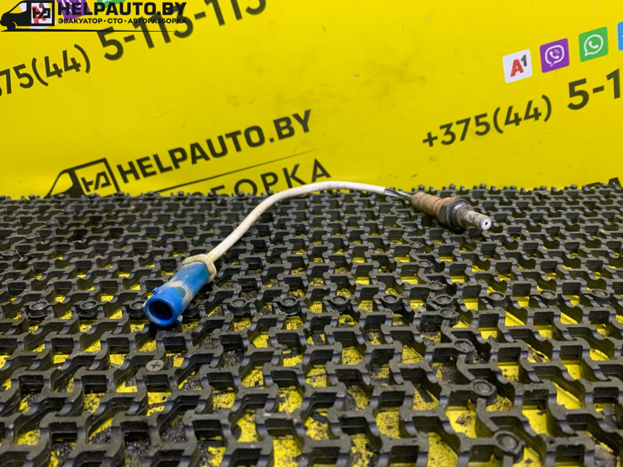 лямбда-зонд Ford Escape 2 поколение R3 2009, 2.3 л., бензин, АКПП, синий, внедорожник 5 дв., передний привод - фото №1