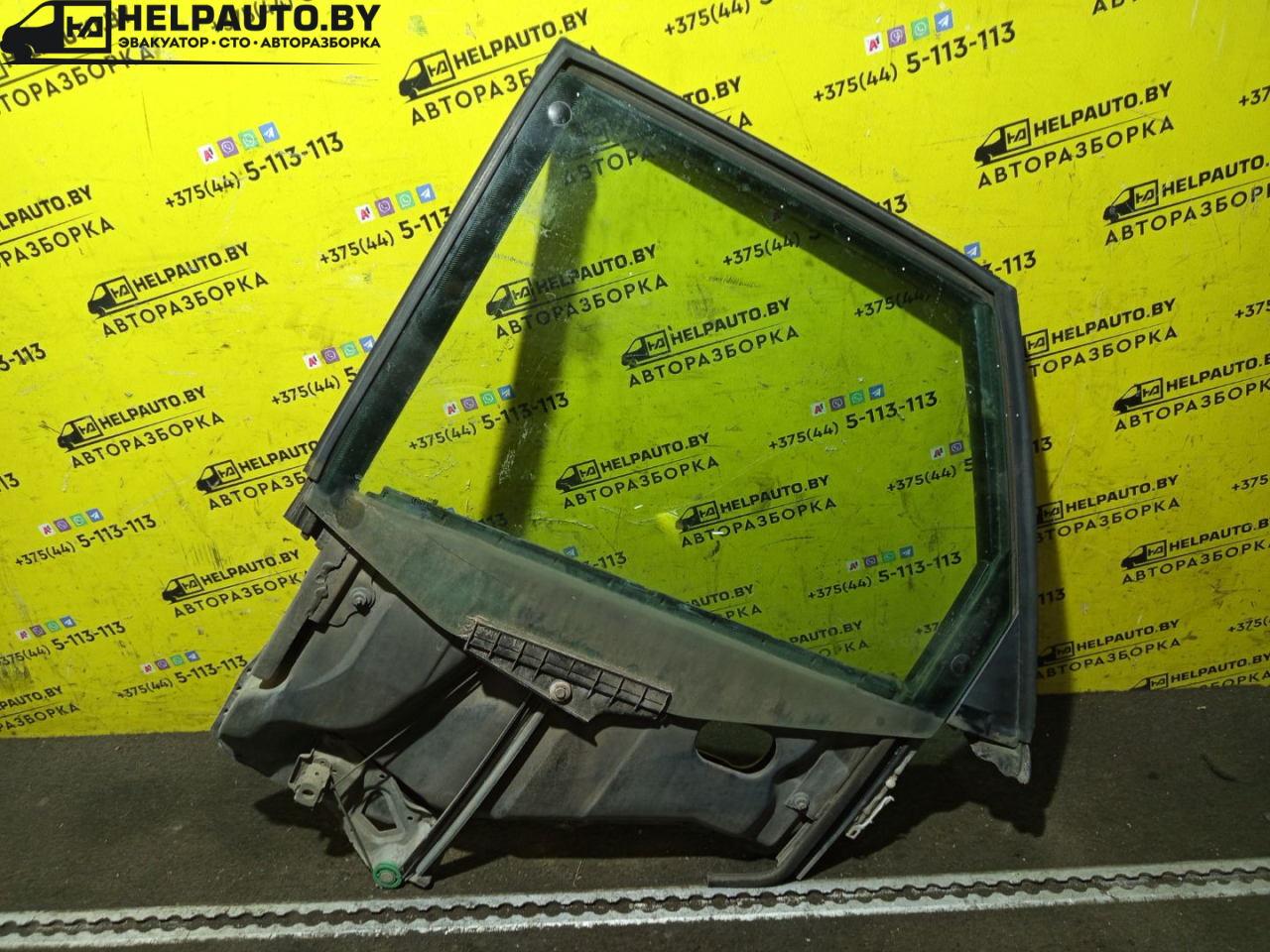 рамка двери Audi 80 B3 1988, 1.6 л., дизель, МКПП, седан, передний привод, 893839399 - фото №1