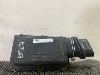 корпус воздушного фильтра Nissan Bluebird T12/T72 1987, 2.0 л., бензин, МКПП, бордовый, хетчбэк 5 дв., передний привод