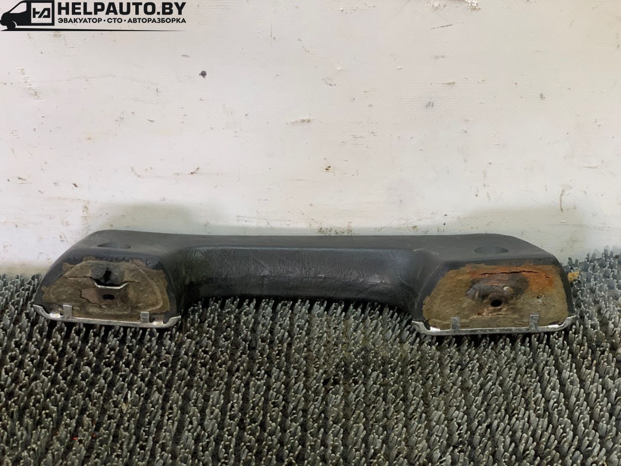 ручка внутренняя задняя правая Mercedes-Benz W123 W123 1983, 3.0 л., дизель, МКПП, седан - фото №1