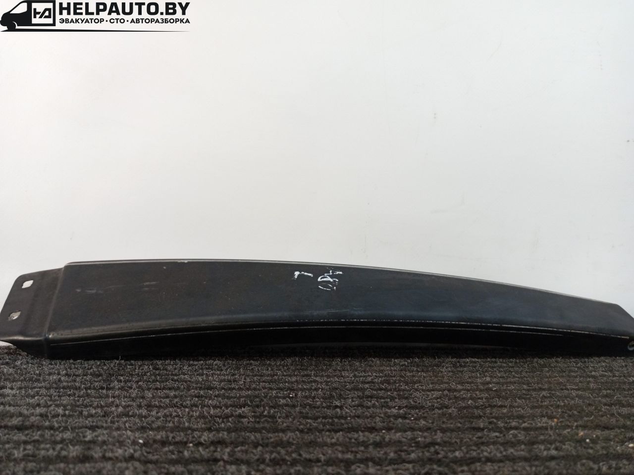 молдинг (накладка кузовная) Audi 80 B3 89/B3 1987, 1.8 л., бензин, МКПП, серый, седан, передний привод - фото №1