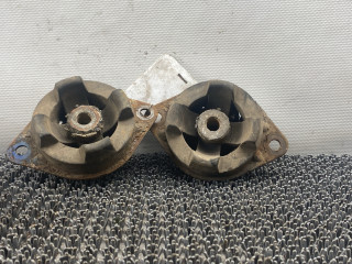 подушка крепления двигателя Audi 100 С3 1986, 1.8 л., karb., бензин, МКПП, седан, передний привод