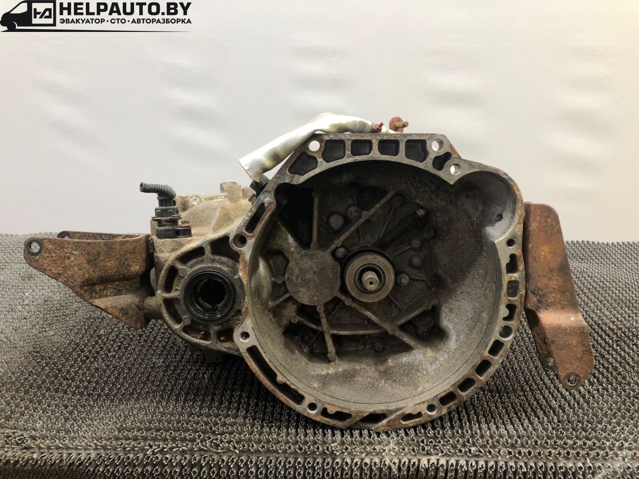 КПП механическая (МКПП) Chery Fora 1 поколение 2009, 2.0 л., SQR484F, бензин, 5МКПП, черный, передний привод, QR519MHE, 519MHE-1700010 - фото №1