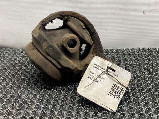 подушка крепления двигателя Mazda 626 3 поколение 1990, 2.0 л., i, бензин, МКПП, хетчбэк 5 дв., передний привод