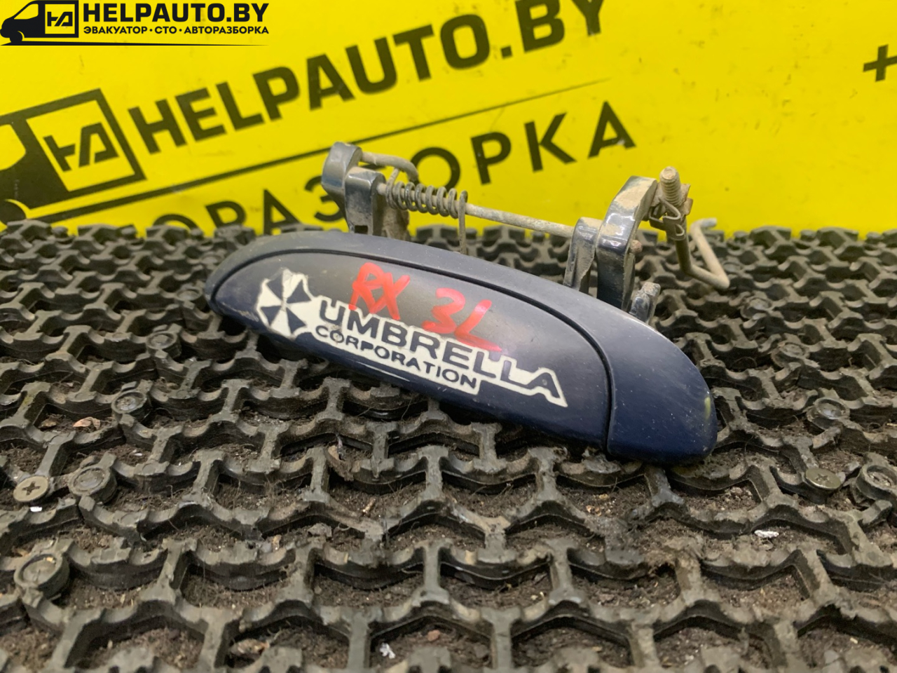ручка наружная задняя левая Renault Scenic RX4 1 поколение 2003, 2.0 л., F4R 744, бензин, МКПП, синий, внедорожник 5 дв. - фото №1