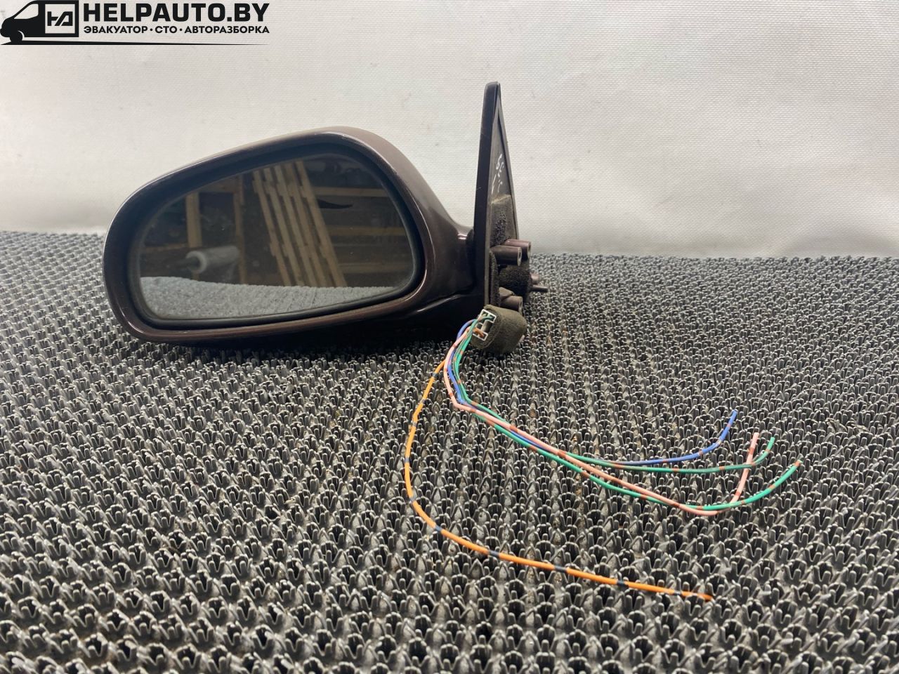 зеркало наружное левое Mazda 626 GE 1994, 1.8 л., FP, бензин, МКПП, бордовый, седан, передний привод - фото №1