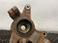 ступица передняя правая Mazda 626 GF 1997, 2.0 л., дизель, МКПП, зелёный, седан, передний привод - фото №5