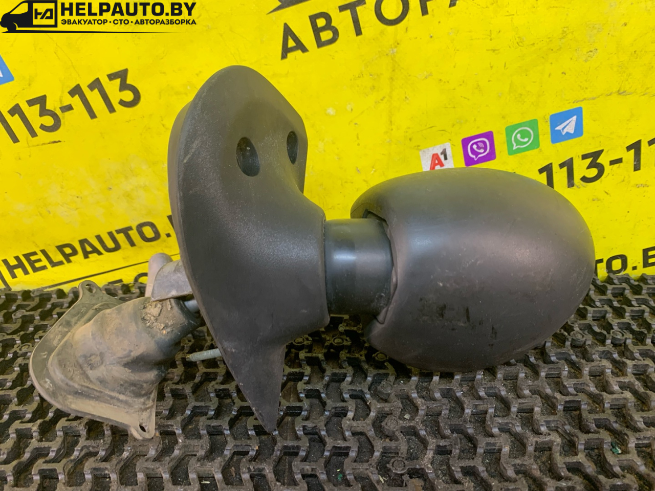 зеркало наружное правое Renault Twingo 1 поколение 1996, 1.2 л., C3G 700, бензин, МКПП, желтый, хетчбэк 3 дв., передний привод - фото №1