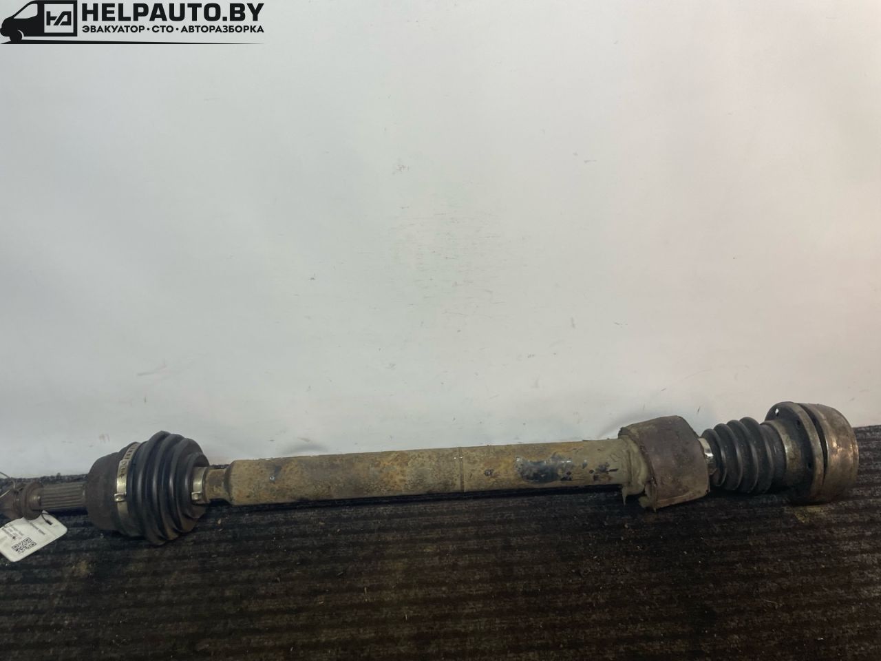 полуось передняя правая (приводной вал, ШРУС) Volkswagen Passat B3 (1988 - 1997), 1.9 л., дизель, МКПП - фото №1