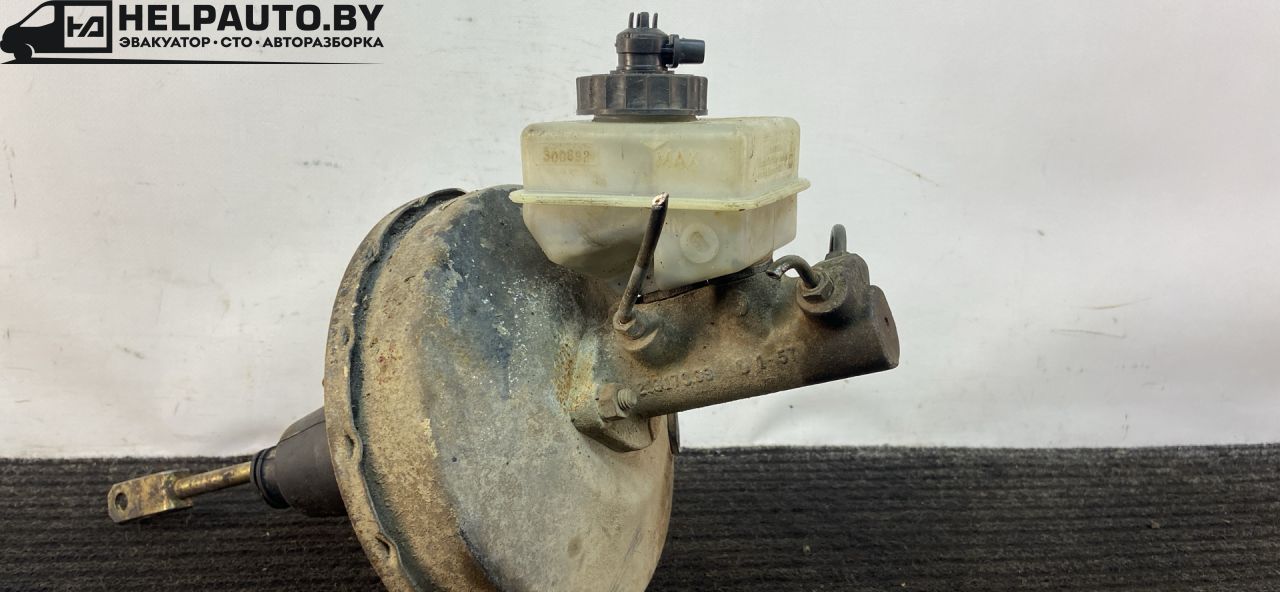 цилиндр тормозной главный Volkswagen Polo 2 поколение 1990, 1.3 л., бензин, МКПП, синий, хетчбэк 3 дв., передний привод - фото №1