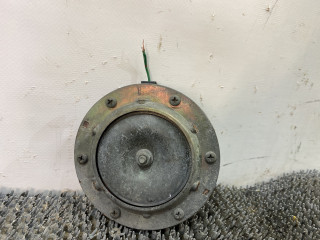 сигнал (клаксон) Nissan Bluebird T12/T72 1987, 2.0 л., бензин, МКПП, бордовый, хетчбэк 5 дв., передний привод