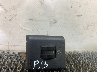 кнопка корректора фар Volkswagen Polo 2 поколение 1990, 1.3 л., бензин, МКПП, синий, хетчбэк 3 дв., передний привод