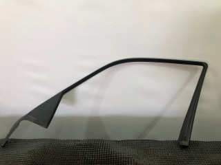 уплотнитель двери Mercedes-Benz C-Класс W202/S202 [рестайлинг] W202 1997, 2.2 л., OM 604.910, дизель, МКПП, темно зеленный металлик, седан, задний привод