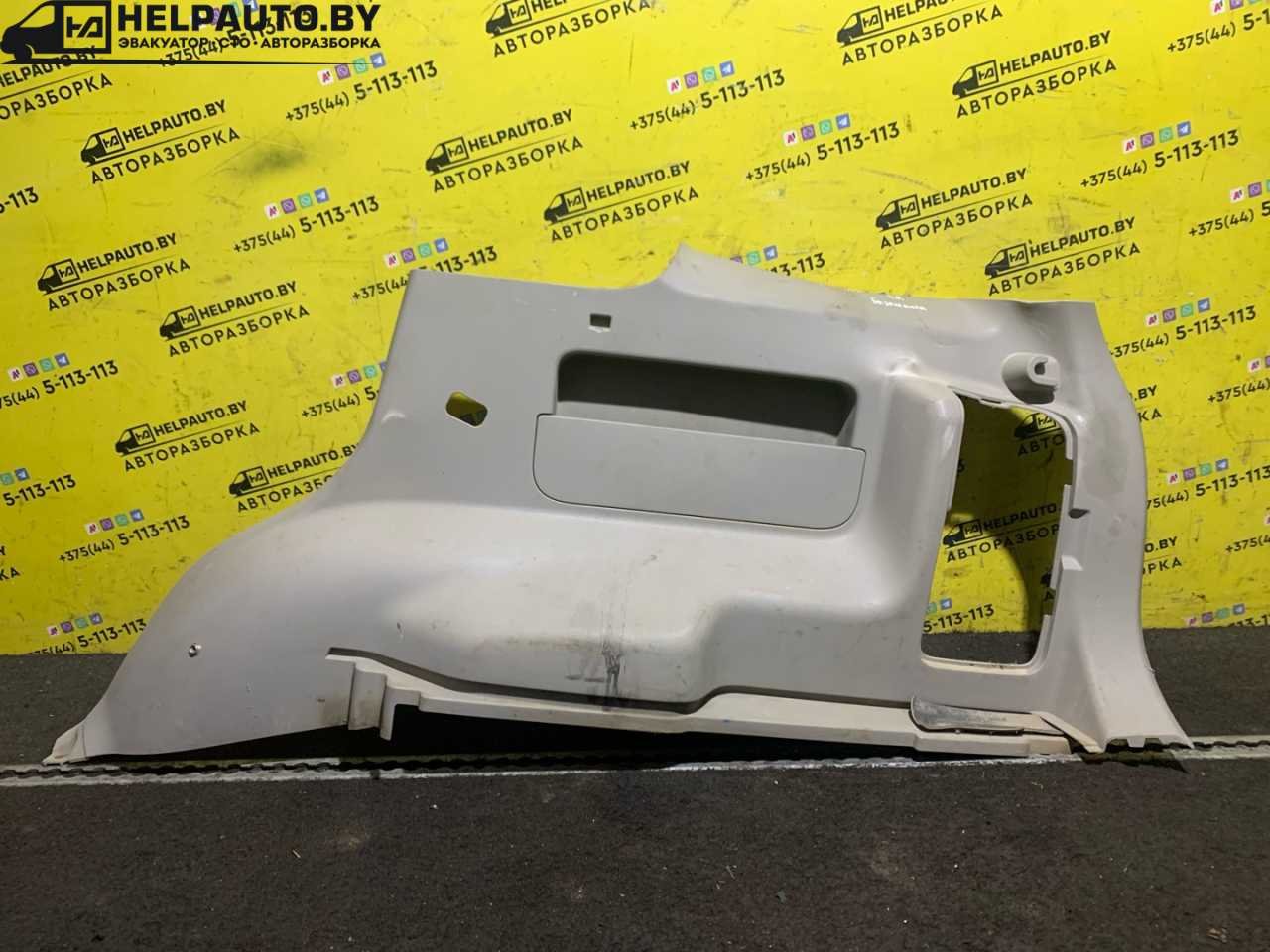 обшивка багажника Ford Escape 2 поколение R3 2009, 2.3 л., бензин, АКПП, синий, внедорожник 5 дв., передний привод - фото №1