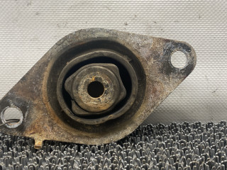 подушка крепления двигателя Renault Laguna 1 поколение 1997, 1.8 л., F3P 670, бензин, МКПП, хетчбэк 5 дв., передний привод, F3P