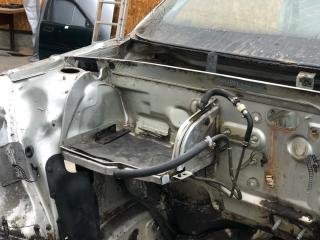 передняя часть кузова Audi 80 B3 1988, 1.9 л., 1Y, дизель, МКПП, серебро, седан, передний привод