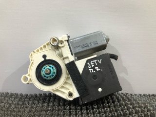 моторчик стеклоподъемника передний правый Volkswagen Jetta 5 поколение 2010, 1.6 л., BSE, бензин, 5МКПП, синий, седан, передний привод, 1K5837402P