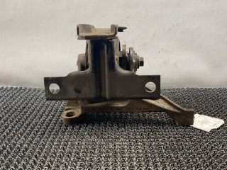 подушка крепления КПП Ford Mondeo 2 поколение 2000, 2.0 л., EDDB, бензин, МКПП, зелёный перламутр, универсал, передний привод