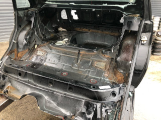 ниша запасного колеса Volvo S70 1 поколение 2000, 2.5 л., D 5252 T, дизель, МКПП, черный, седан, передний привод