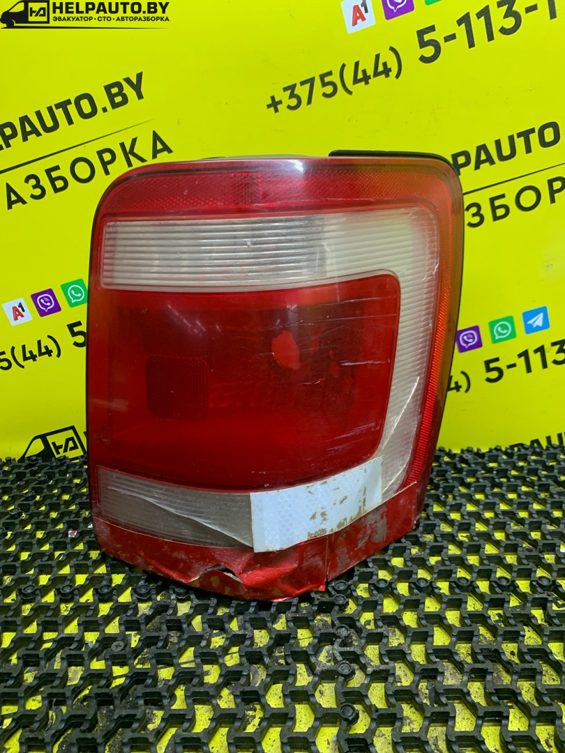 фонарь задний правый Ford Escape 2 поколение R3 2009, 2.3 л., бензин, АКПП, синий, внедорожник 5 дв., передний привод - фото №1