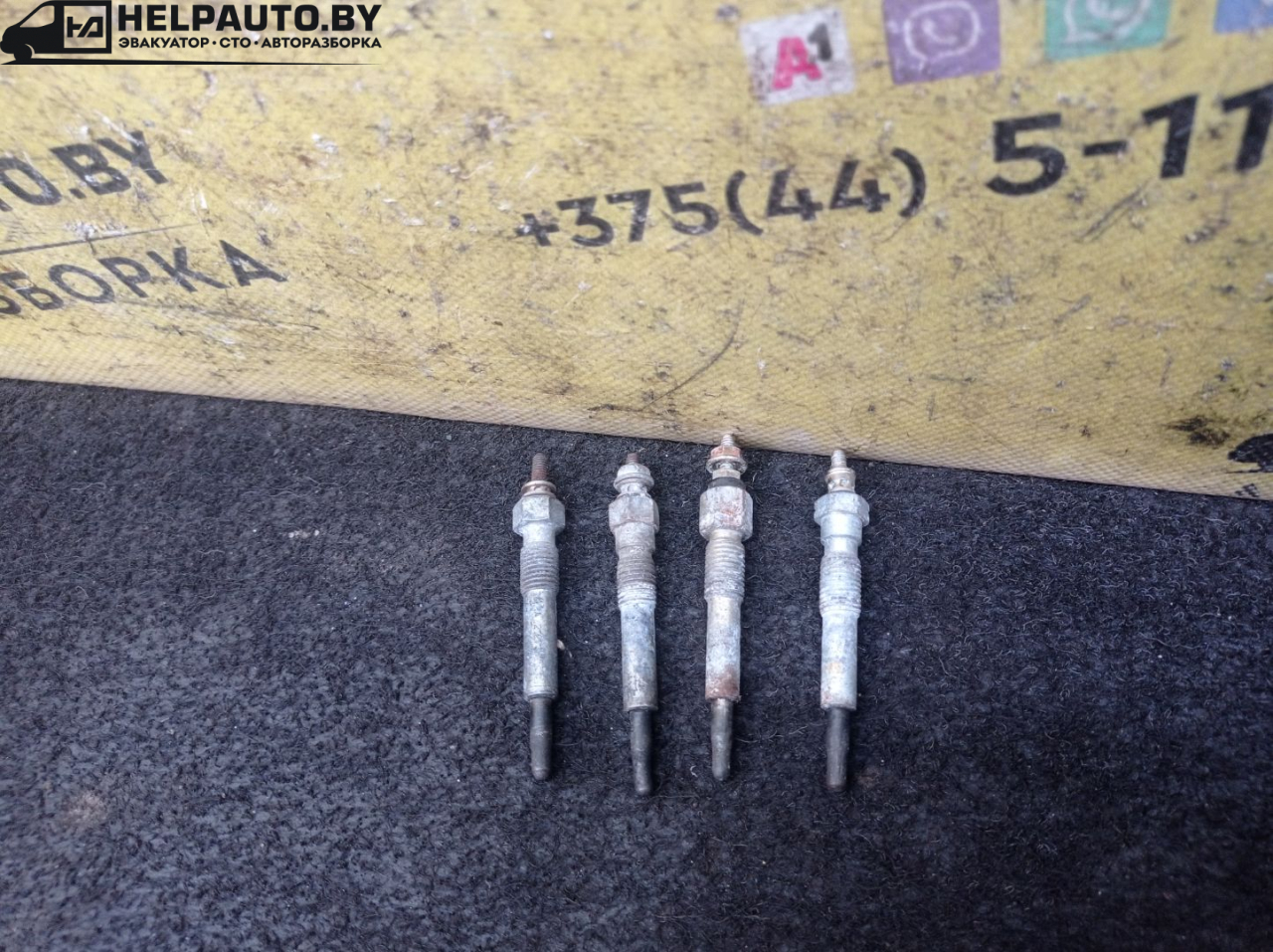 свеча накала Nissan Almera Tino V10 2001, 2.2 л., YD22DDT, дизель, МКПП, берюзовый, минивэн, передний привод - фото №1