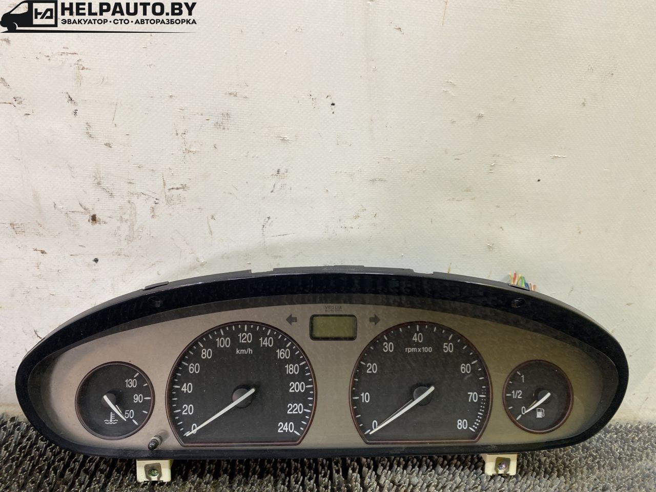 щиток приборов (приборная панель) Lancia Lybra 1 поколение 839 2000, 1.8 л., i, 839 A9.000, бензин, МКПП, синий, универсал, передний привод - фото №1