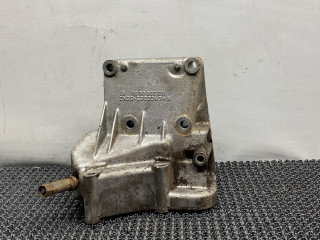 кронштейн гидроусилителя Mercedes-Benz E-Класс W124 [рестайлинг] 1993, 2.3 л., бензин, МКПП, синий, седан, задний привод