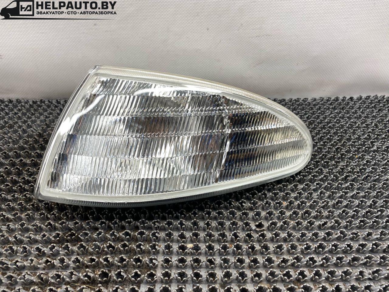 поворотник левый Ford Mondeo 1 поколение 1995, 1.8 л., i, бензин, МКПП, седан, передний привод, RKA, ZITEC - фото №1